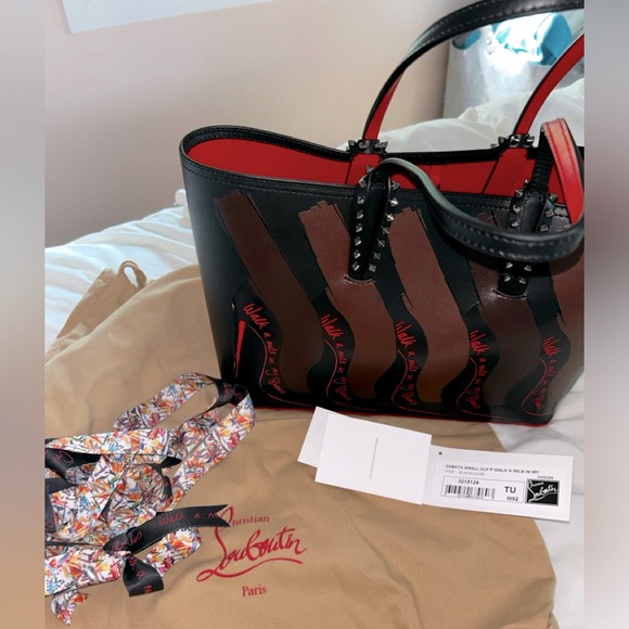 Rare Christian Louboutin walk a mile in my shoes Cabata small genuine - Picture 2 of 8